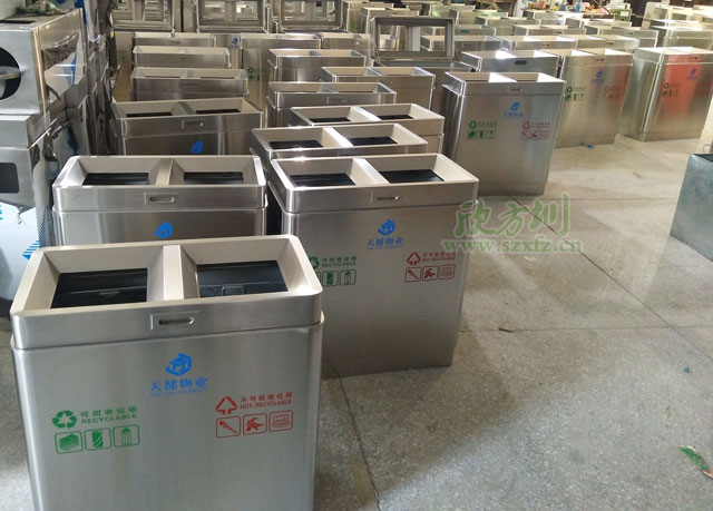 分類(lèi)不銹鋼垃圾桶工廠批量生產(chǎn)圖